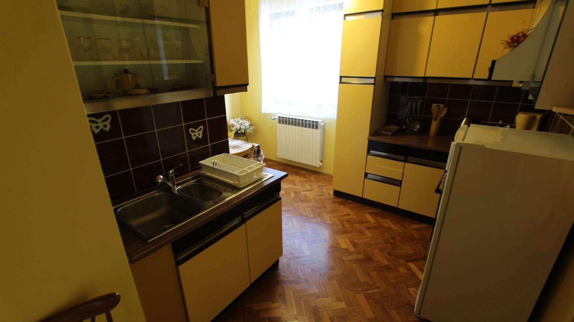 Apartment Studio Ljutic Малинська Екстер'єр фото