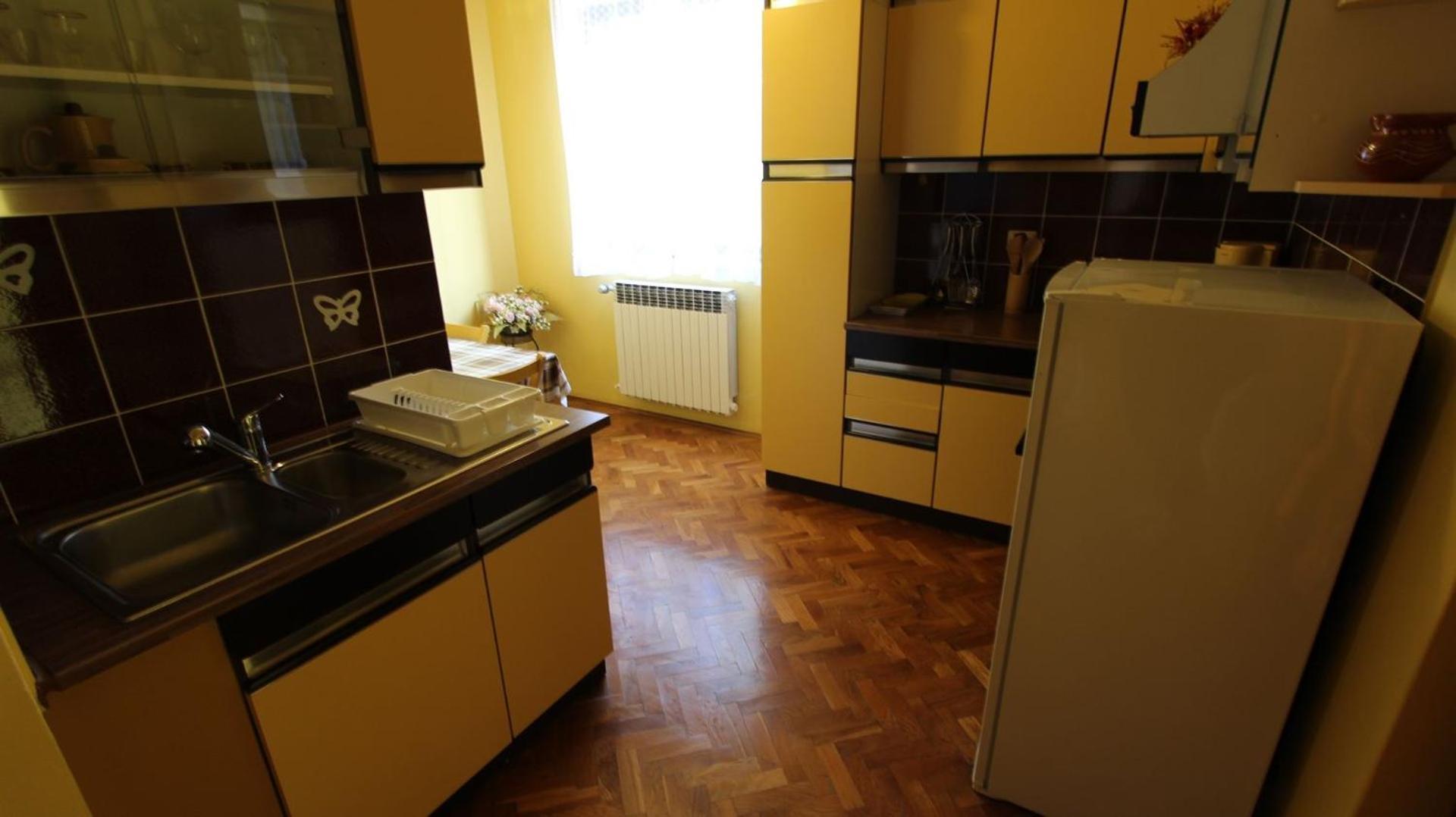 Apartment Studio Ljutic Малинська Екстер'єр фото